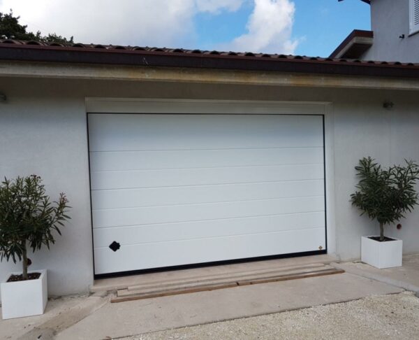 Portoni sezionali residenziali - immagine 5